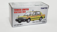 1:64 Tomica Limited Vintage Tomytec LV-N219d Toyota Crown Sedan Taxi Nihon Kotsu