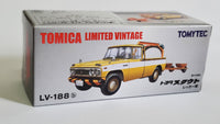 Tomica Limited Vintage Tomytec LV-188b Toyota STOURT Wrecker Tow truck 1:64