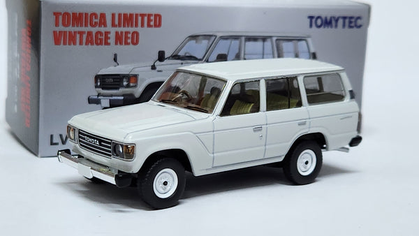 1:64 Tomica Limited Tomytec Vintage LV-N279a Toyota Land Cruiser 60 package