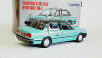 Tomica Limited Vintage NEO Tomytec LV-N219c Toyota Crown Sedan Green Cab Taxi. 1:64 - hiltawaytoyhk