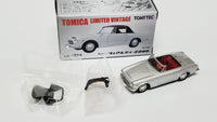 1:64 Tomica Limited Vintage Tomytec LV-131d Nissan Fairlady Datsun 2000 Silver