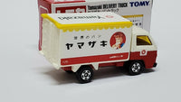 Tomica 49 Yamazaki Braking Delivery Truck - hiltawaytoyhk
